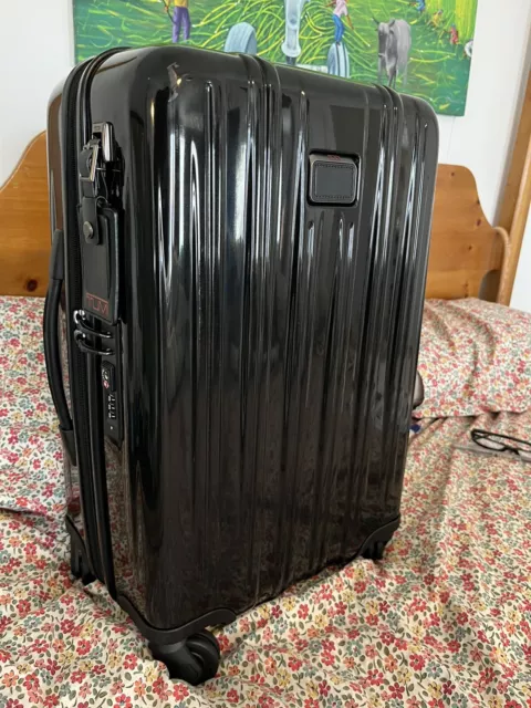 Tumi International Expandable Carry On Luggage Black