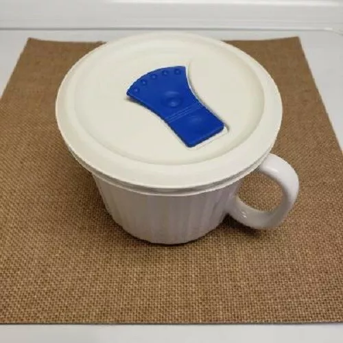 CORNING WARE FRENCH WHITE 20oz SOUP/MEAL MUG w/VENTED LID