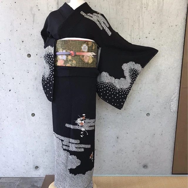 Japanese Silk Semi-Formal Kimono Shibori Houmongi 159cm Flower Embroidered Black