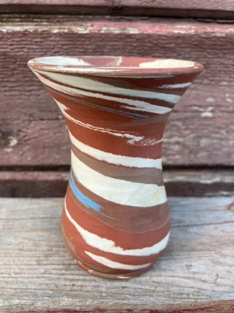 Vtg Mission Swirl Art Pottery Vase Unmarked Evans Desert Sands 4"
