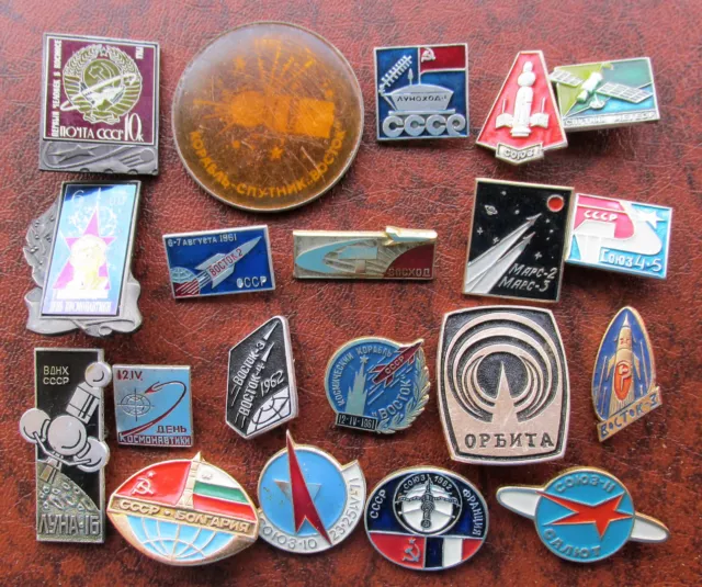 Set of 20 badges pins, Space Cosmos in the USSR CCCP Russian