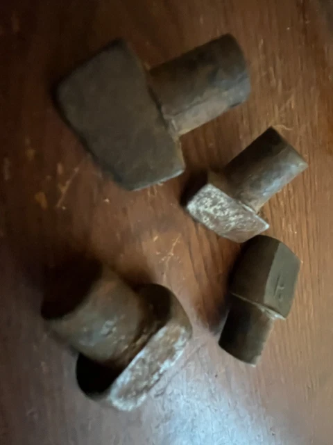 Antique vintage lot of 4 heavy cast iron shelf brackets parts