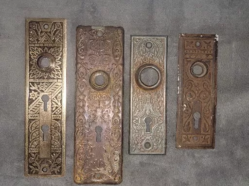 Vintage Lot Of 4 Victorian Eastlake Double & Single Key Doorknob Backplates