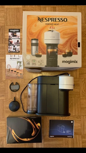 Machine a café Nespresso vertuo next Magimix neuve M700 sous scellés + dosettes