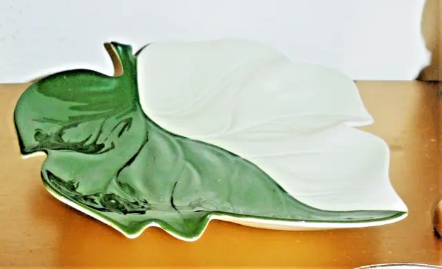 CarltonWare Australian Design Hand Painted Leaf Dish Retro Two Toned Green Dish