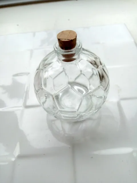 6 botellas redondas de vidrio fútbol multifacético con corchos. 100 ml nuevo vacío
