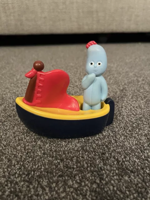 CBEEBIES IN THE Night Garden Push Along Iggle Piggle Boat 8.00 PicClick UK