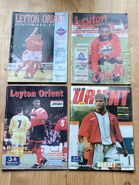 Fanion Vintage Leyton Orient FC – Années 80 – Rare Et Signé