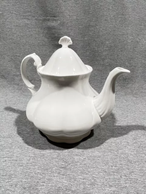 Paragon Harmony Stoke On Trent Large Teapot Bone China England White Mint