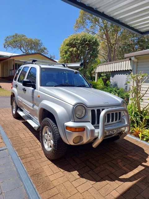 Jeep Cherokee Kj 2002 Lmt Edition