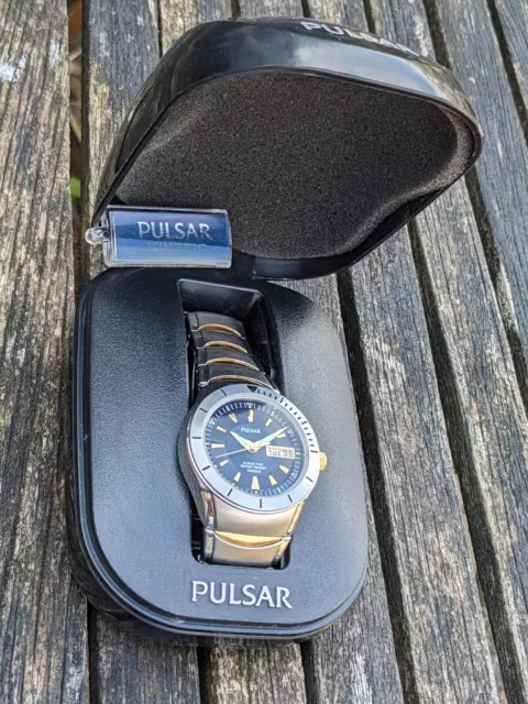 PULSAR KINETIC STAINLESS Steel Watch Model YT58 X0008 40.00