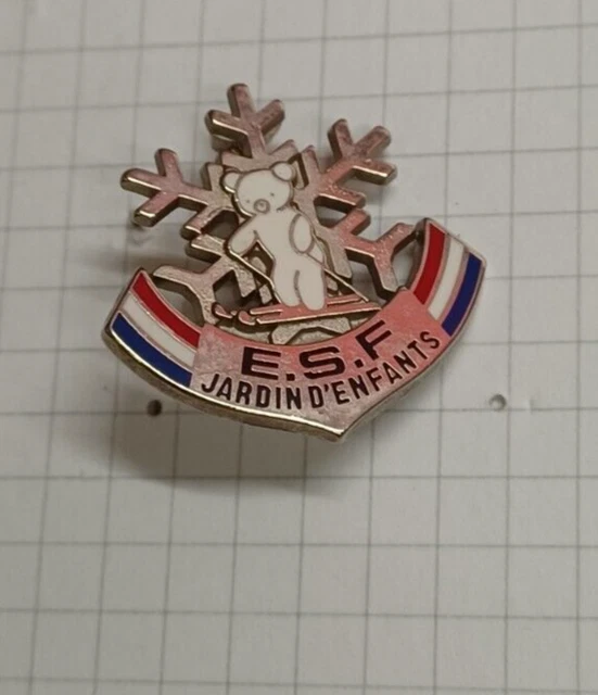 Badge Ski SK1999 – Village Des Enfants Avoriaz – Insigne Vintage Club Français