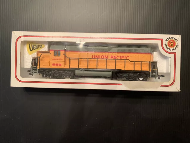Bachmann GP40 Union Pacific #866 Powered Diesel Locomotive, Ho Scale VINTAGE