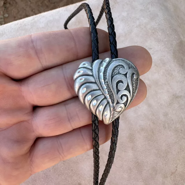 Stunning Western Pewter Etched Heart Bolo Tie Vintage
