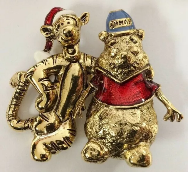 Vintage Disney Gold Winnie The Pooh Hunny Pot On Head Tigger Santa Hat Pin B856