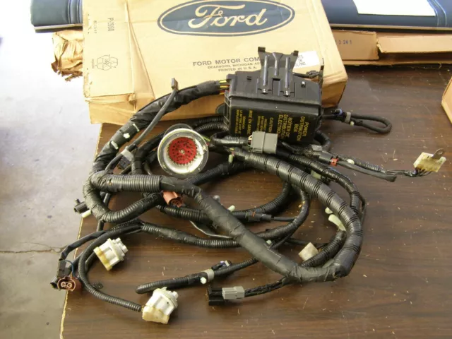 Nos Oem Ford 1992 Thunderbird Under Hood Wiring Harness Wo Abs 23900