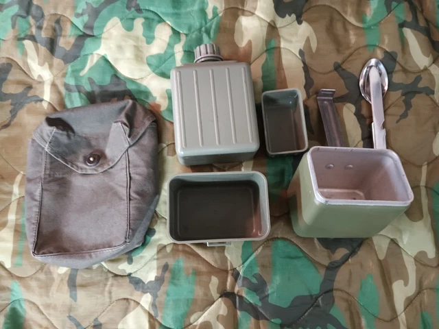 Original Yugo JNA Serbian M 69 military Canteen & Mess Kit US Seller