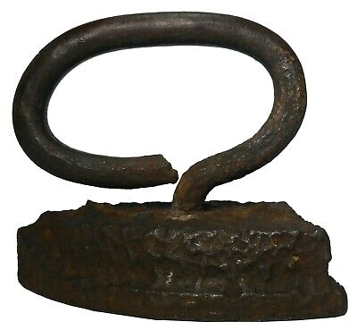Mid-19Th C American Antique Heavy Textured Cast Iron Early Sad Iron W/Rod Handle