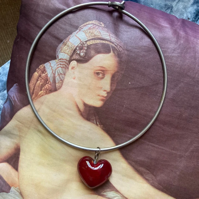 Pendentif Vintage Biche De Bere Paris - Doré Avec Verre Bleu - Bijou Français De Couture - Occasion