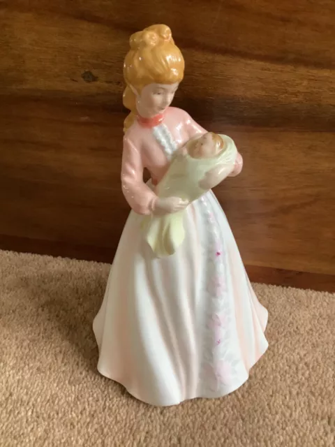 Mauri Meisterwerk Dame mit Babyfigur Knochenporzellan