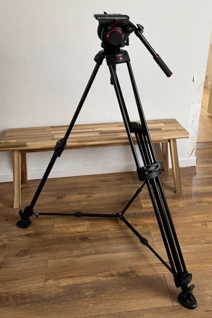 Trépied MANFROTTO 546B + rotule MANFROTTO 504 HD + housse MBAG100PN