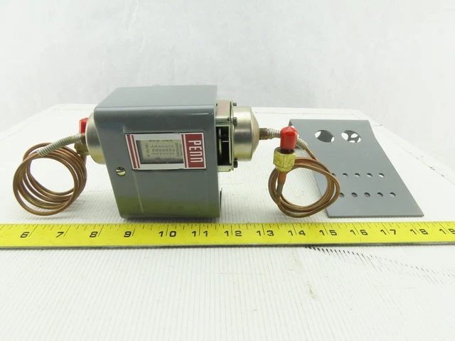 Johnson Control P74BA-1C Trane SWT 0232 Differential Pressure Control 8/70PSI