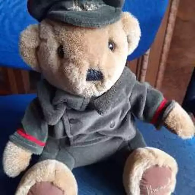 Harrods Teddy Bär "Doorman" Pförtner 24,5 cm Vitrinenstück unbespielt