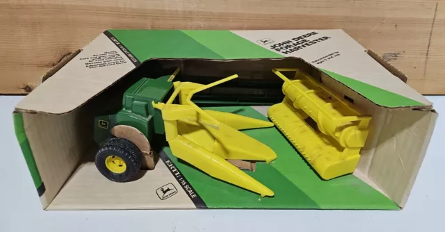 Vtg Ertl 1/16 John Deere Forage Harvester #509 Die Cast Metal Corn & Grain Heads
