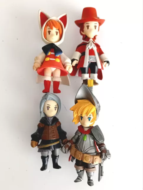 Square Enix Final Fantasy III Trading Arts Figures Mage Knight Devout Freelancer