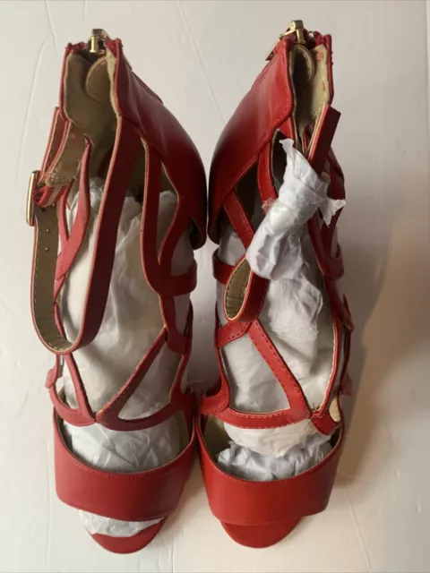 Avon Cushion Walk Red 4” Heels Shoe Size 10