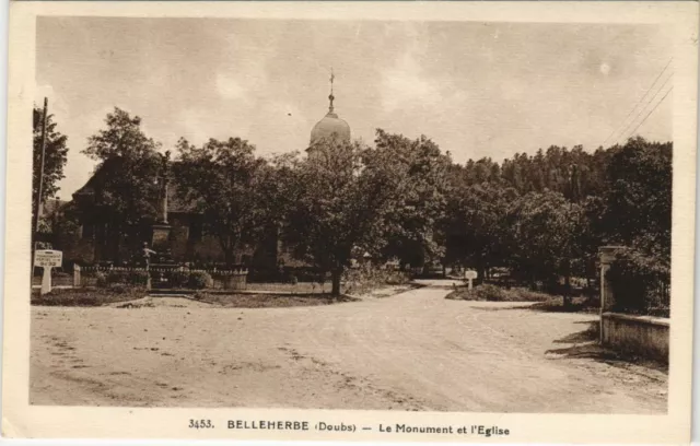 CPA BELLEHERBE Le Monument et l'Eglise (1115856)