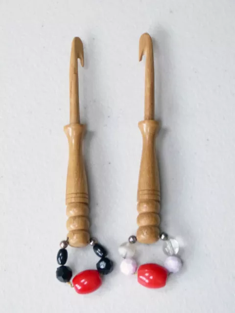 Pair of Light Wood Spangled Hookie Lace Bobbins - for metallic thread
