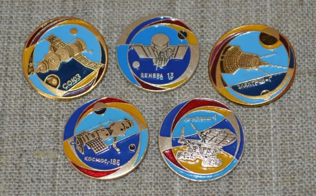 Moon walker & Pins Astronauts Rocket Badges 5 Russian Soviet Space Programs USSR