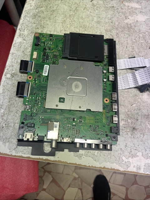 Carte Mère Pour TV Panasonic TX-65fz800E - Pièce Détachée D'occasion