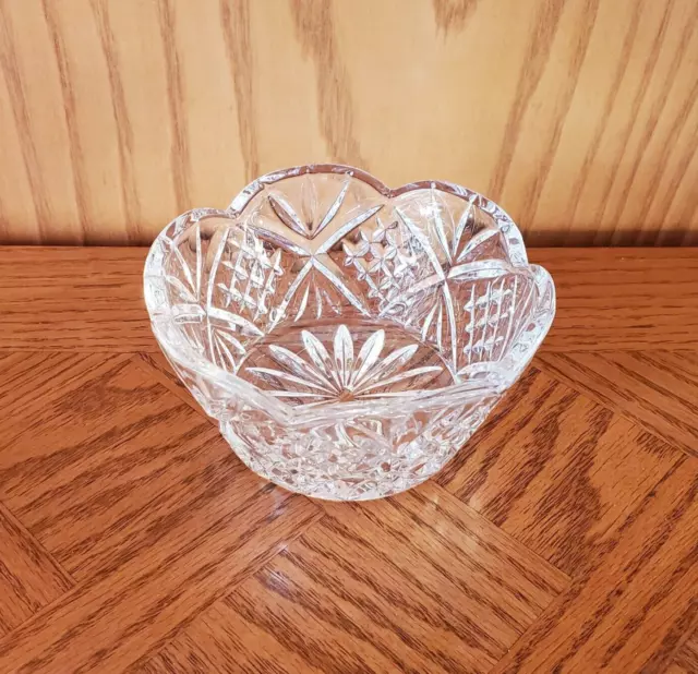 SHANNON Crystal Designs Clear Candy Small Serving Bowl Scalloped Rims
