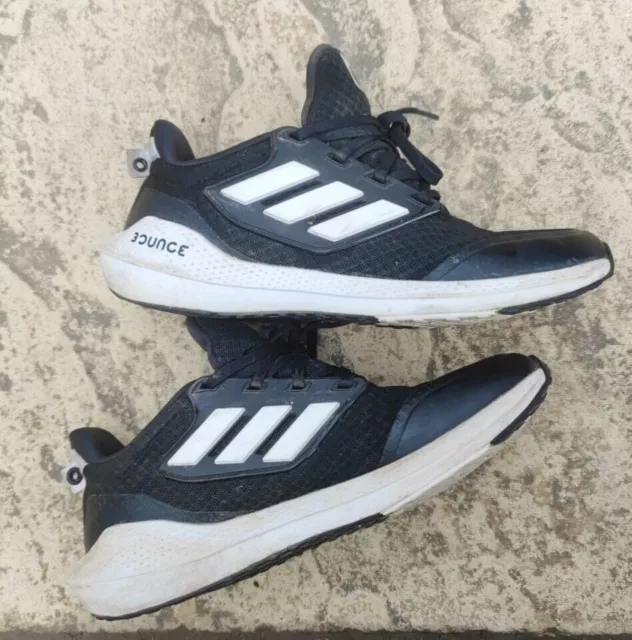 Size 5 Adult Adidas Bounce Trainers Black White