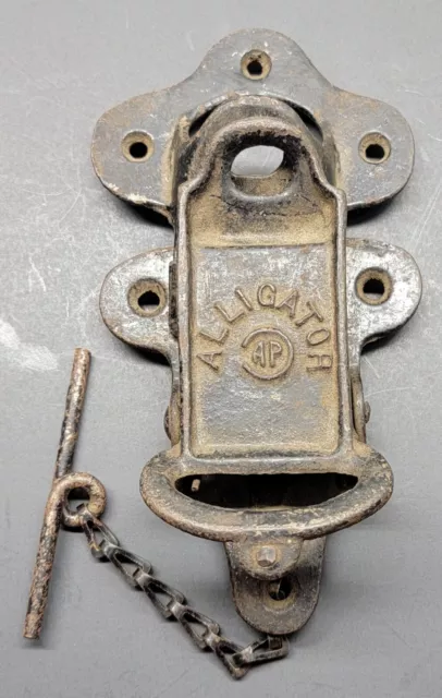Pair Antique ALLIGATOR Cast Iron Barn Door Gate Catch/Latch Hardware Pull Chain