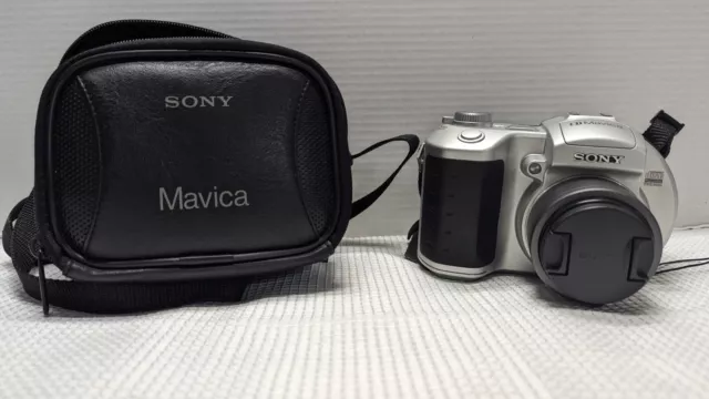Cámara Sony MVC-CD 250 CD Mavica 2 megapíxeles CCD 1600x1200