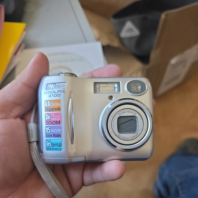 NIKON COOLPIX E4100 4.0MP Digital Camera - Silver $41.48