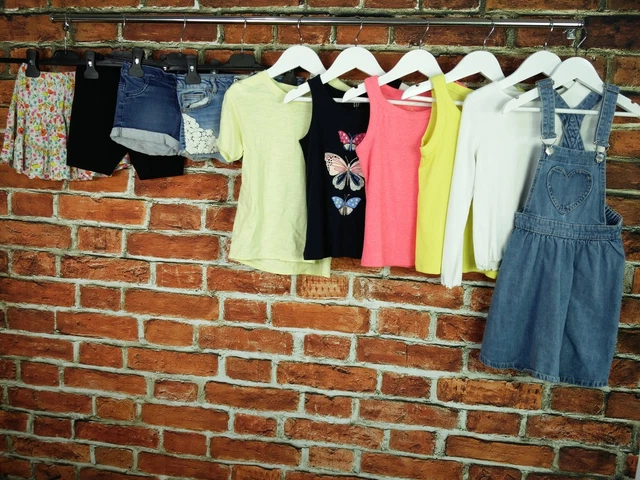 GIRLS BUNDLE 4-5 YEARS ZARA NEXT etc FLORAL SUMMER TOPS SHORTS DRESS SKIRT 110CM