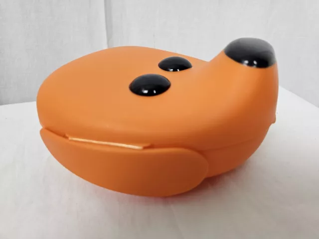 Ikea Smaska Brotdose Der orangefarbene Hund entworfen von Monika Mulder 2