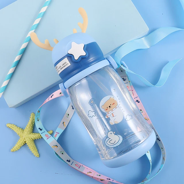 Botella de pezón de plástico de gran capacidad taza de paja para niños astas botella de agua dibujos animados