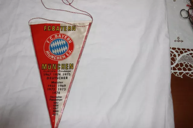 Banderin Futbol Antiguo 49 Años Del Bayer Munchen Con Su Historial Hasta 1975