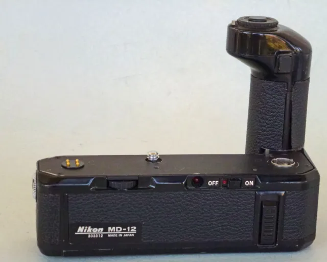 Accionamiento de motor Nikon MD-12 para cuerpos de película FE, FM, FE2, FA