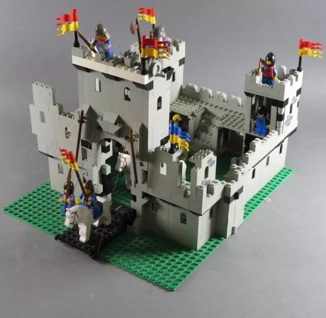 LEGO® Castle 6080 Ritterburg Löwen Ritter mit Minifiguren Pferde Bauanleitung