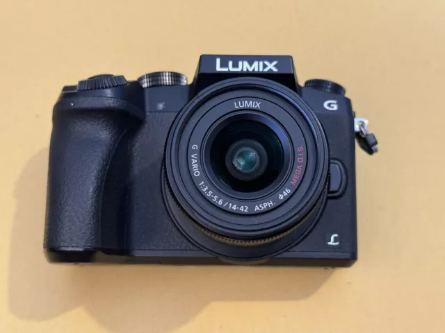 Panasonic Lumix DMC-G7 Camera Kit 14-42mm Kit