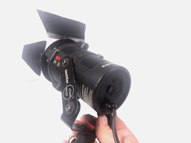 Sachtler Microsun Reporter 21D Daylight HMI camera Light