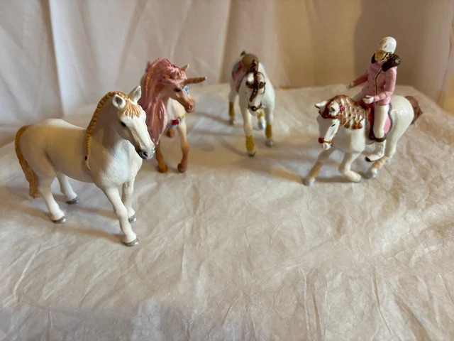 Figurines chevaux ( SCHLEICH) (Gebraucht) in Tramelan für CHF 15 – mit
