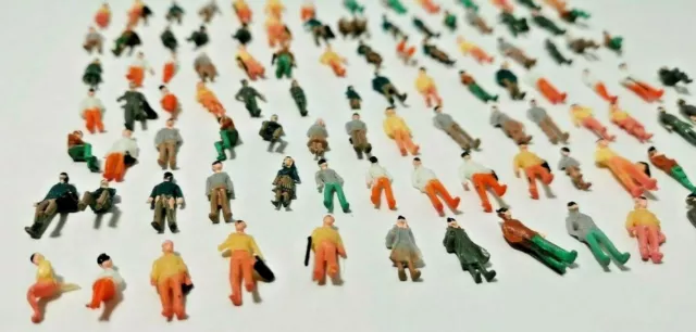 200 Stück Figuren 1:87 H0 stehende + sitzende Figuren Modellbau Konvolut Set NEU 3