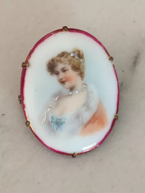 Antique Hand Painted Porcelain Oval Elegant CAMEO Portrait Pin Brooch Victorian